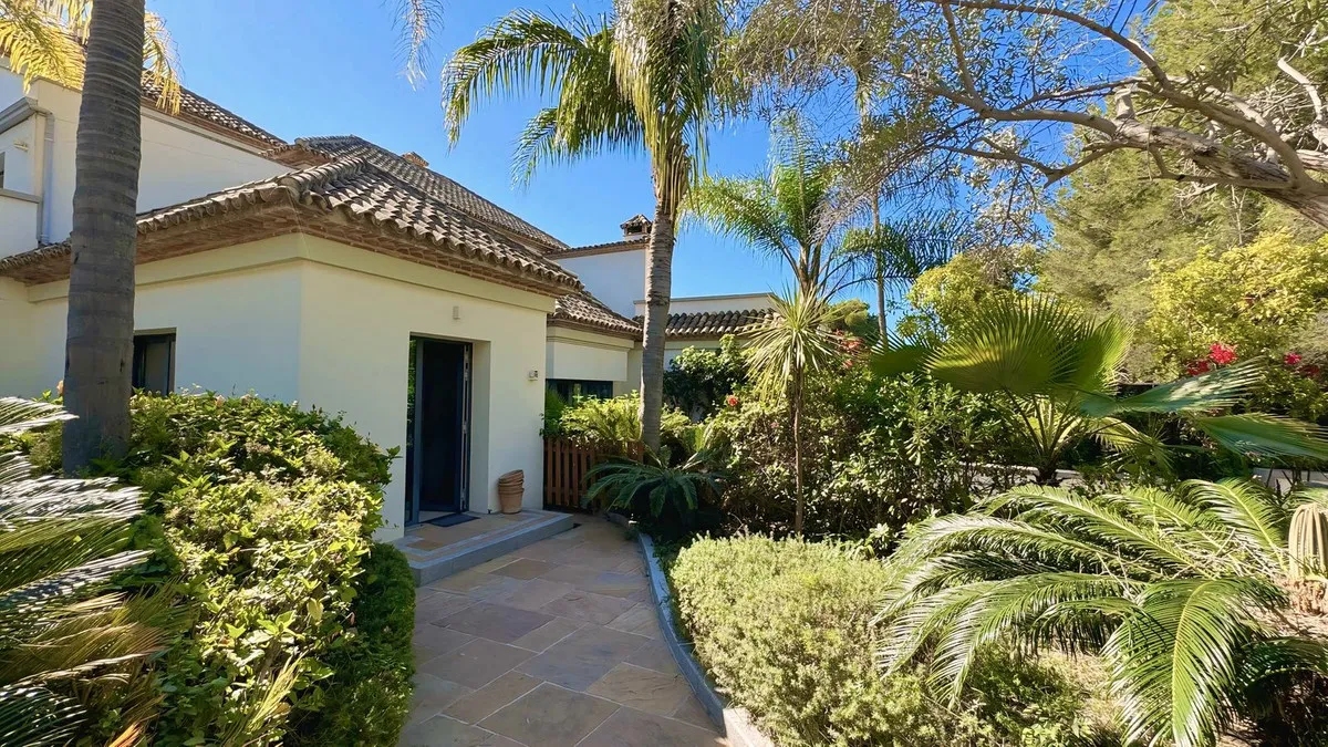 eb68418d-8e86-4efe-85f9-a724920b2e98