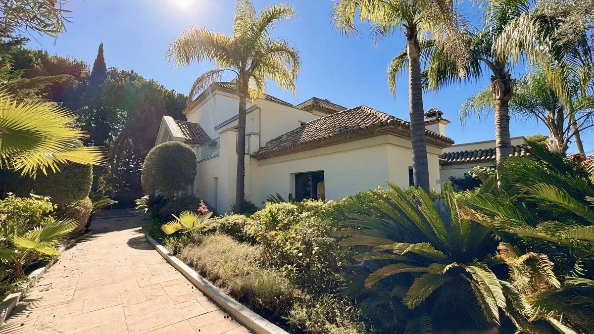 fdd24c5d-b6d8-480d-b931-fdcab0e40041