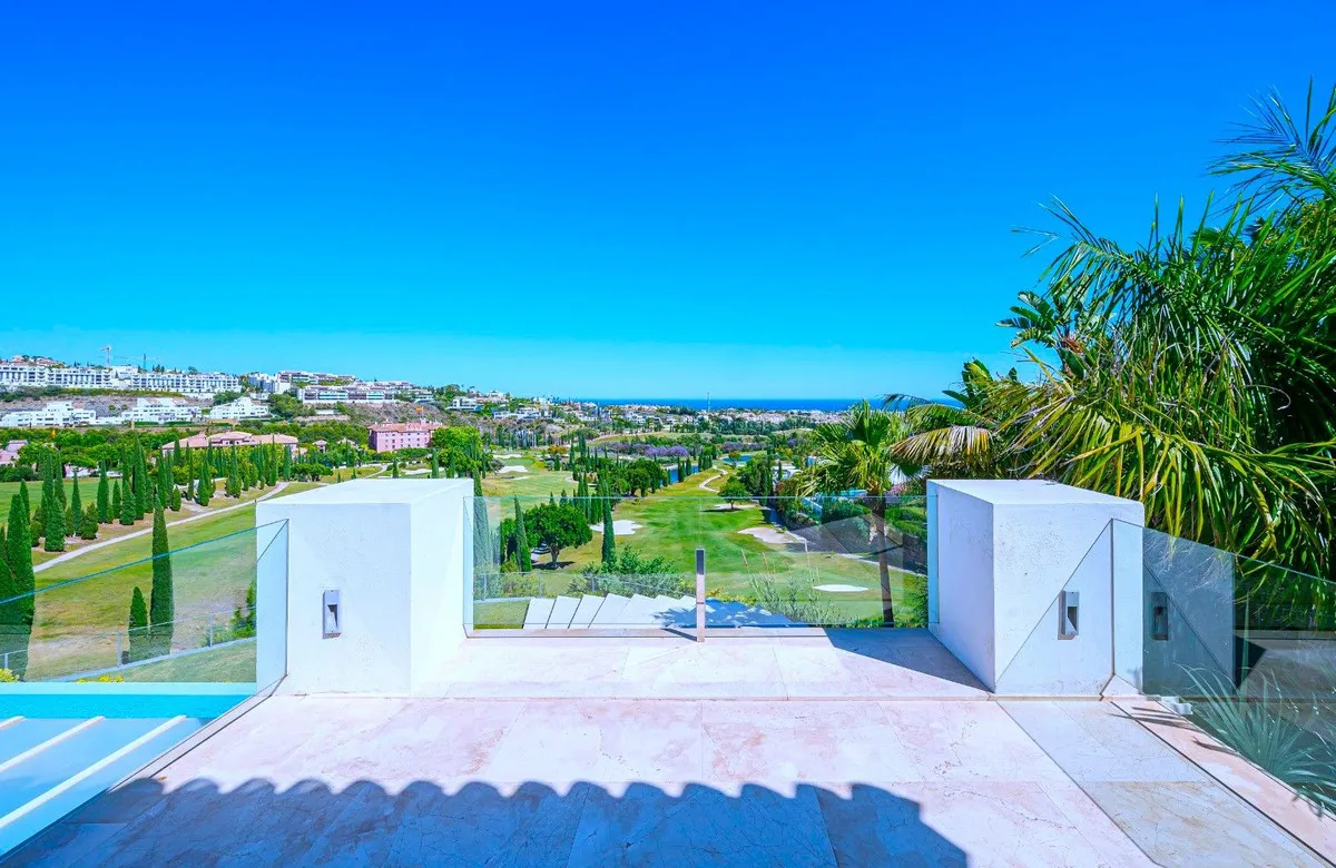 4f29c598-640d-48f8-bc3e-22113c29d693