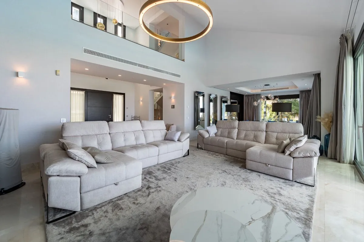 5eb00feb-354d-4a96-9785-adc044ab763c