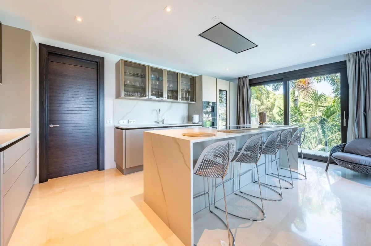 5fe1bc03-7526-4915-b94b-1352f2d81d94