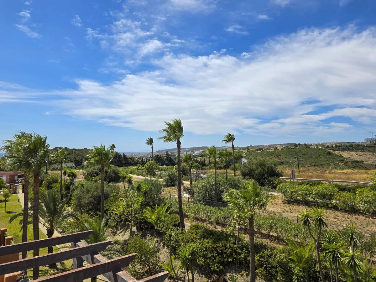 5dd0468b-a7ab-4ba9-bb9a-62797cef3a2c