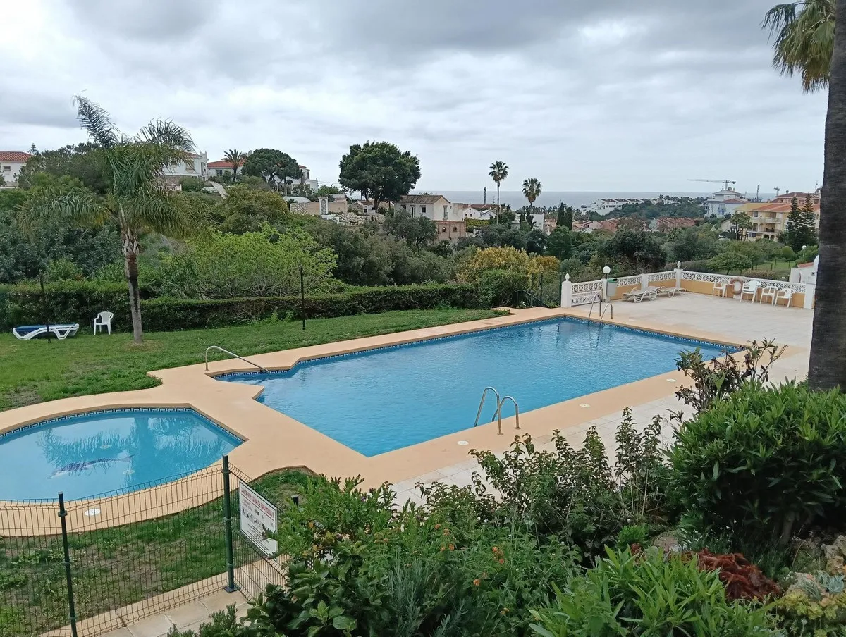 6524b1f3-53fa-4a0d-b503-673edc10decc