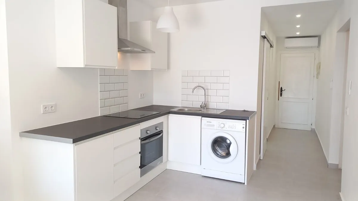 ad9bf0d2-fe7b-44ff-9e2c-b6b4b53d7b1d