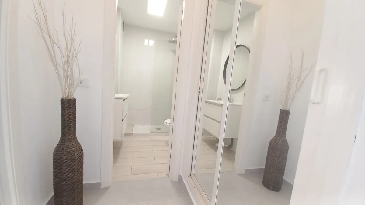 f32cb2e1-b437-4e2e-bf89-972e93c49ecd