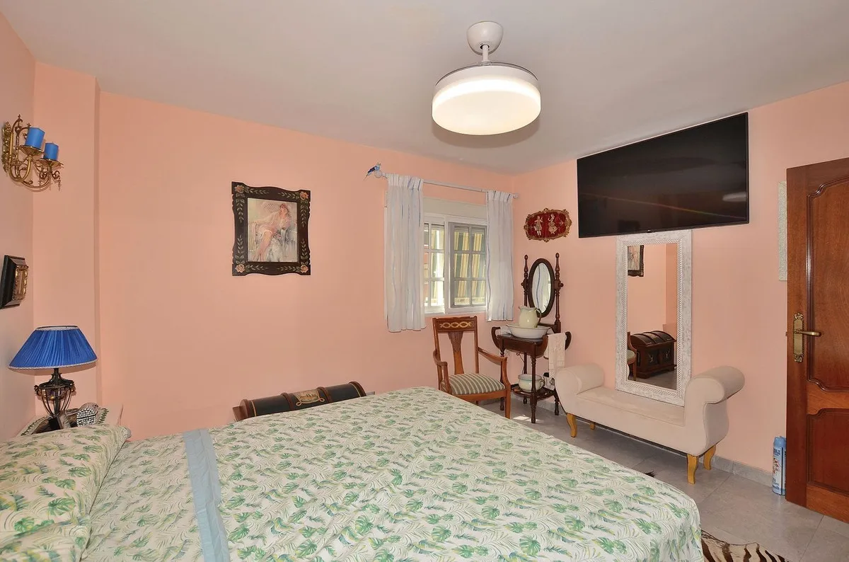 1a6b3f56-8a2e-457c-b748-8b0cabcb36cc