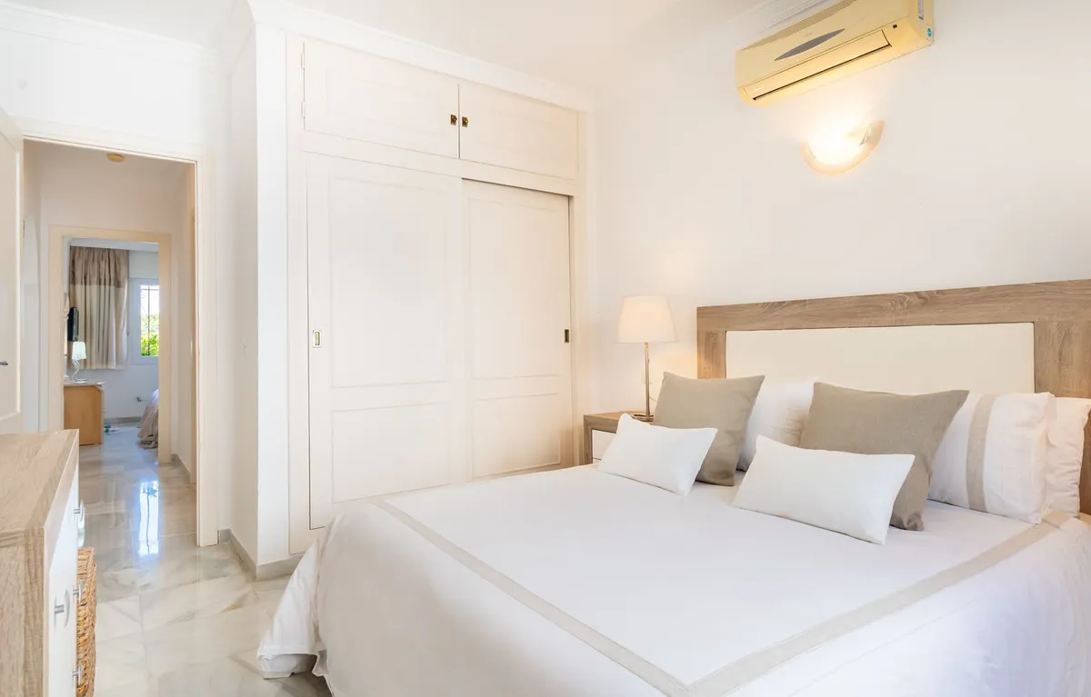 791e1e28-414c-45f0-9a8e-48f3a32cbd2b