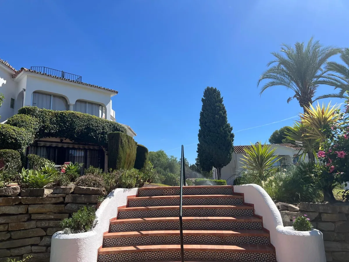 973d3f1b-9e15-439e-ba15-5bfc876cbf3e