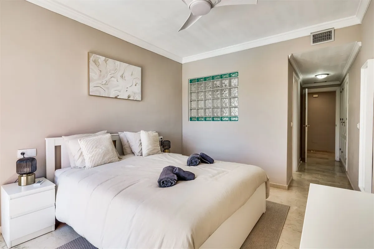 6baa14c2-f296-48bf-bc27-956f39d97cac