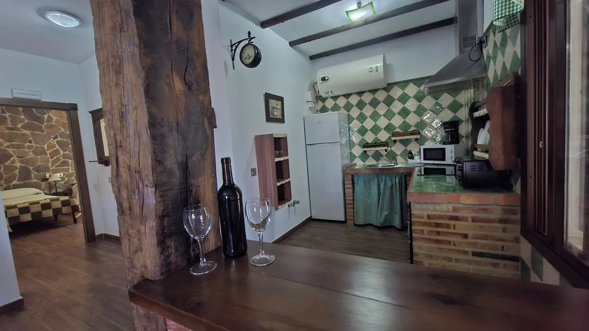 40733447-aae0-485a-b40e-787d03fe0c0c