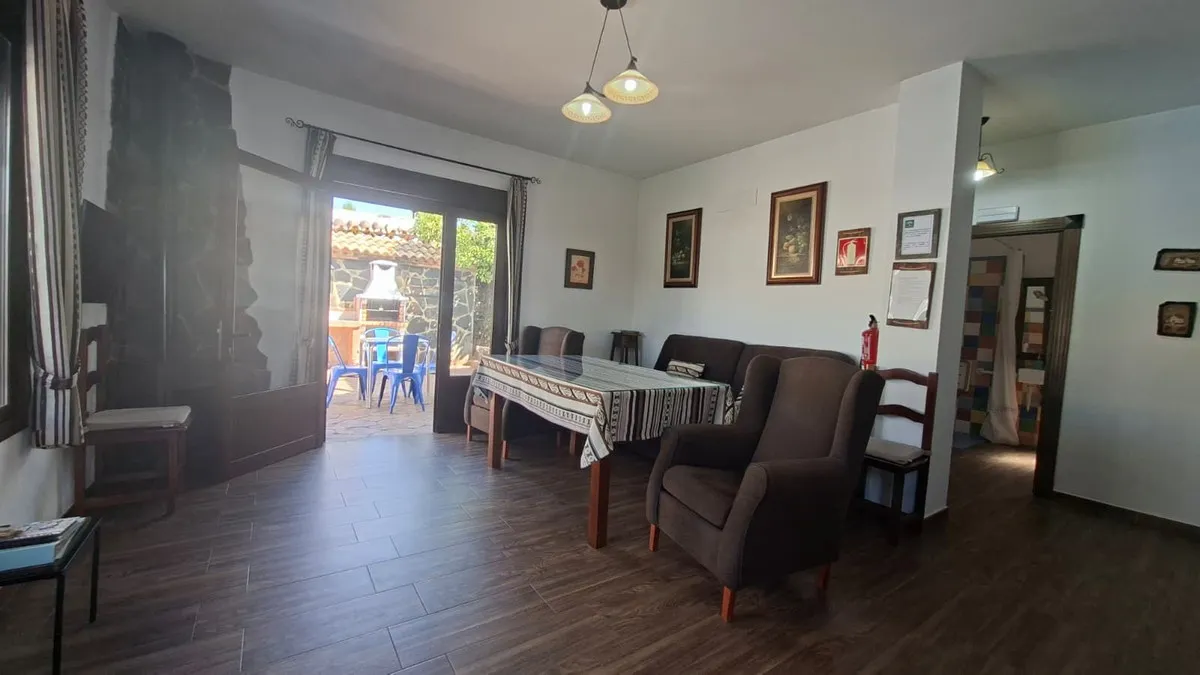 e43a54c3-51cd-4483-b84c-994b7774d48a