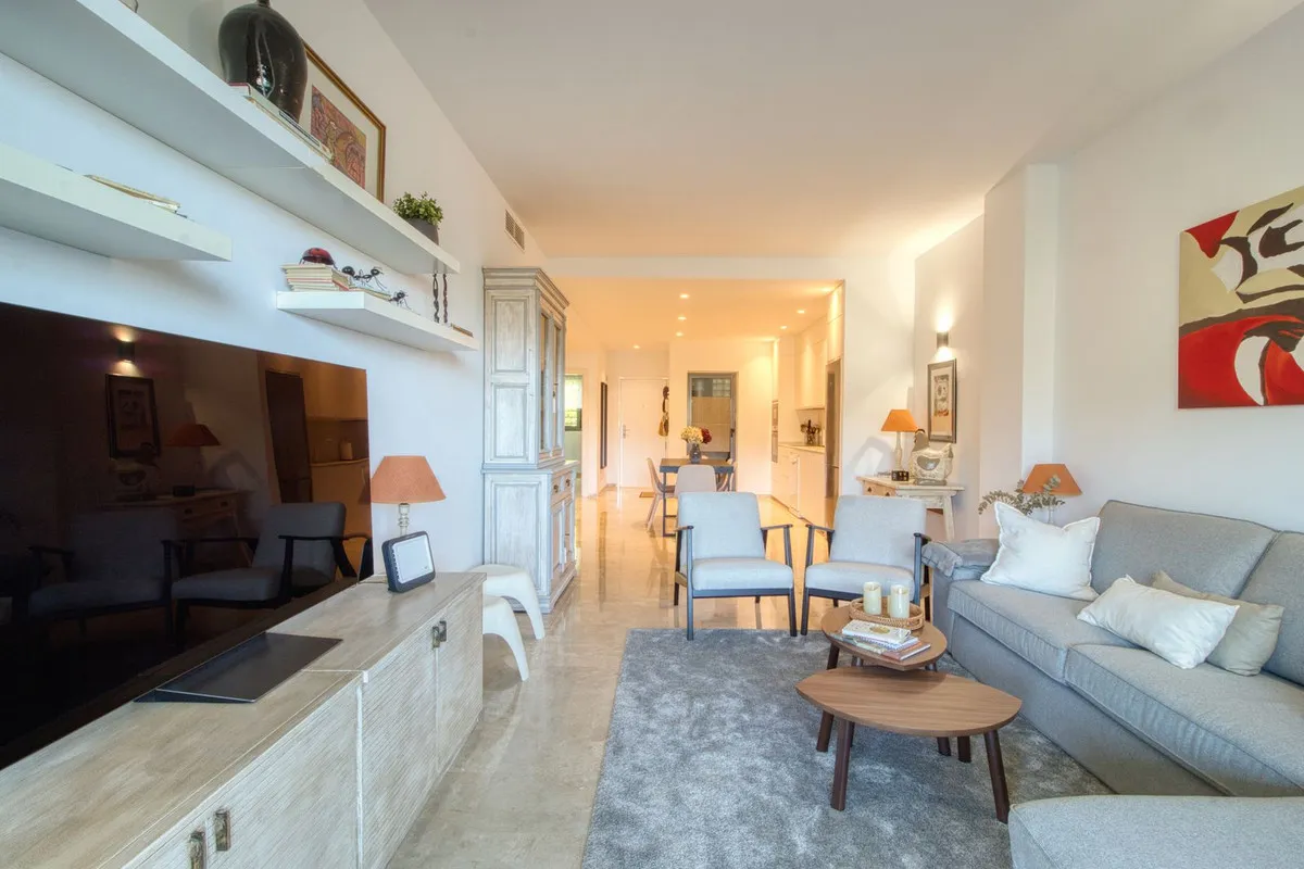 19b706ea-d3a1-4f14-8bf5-c6359f444048