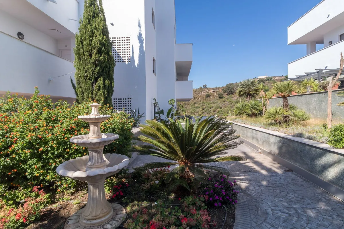 1a870626-e424-4166-8d37-8273be67fa89