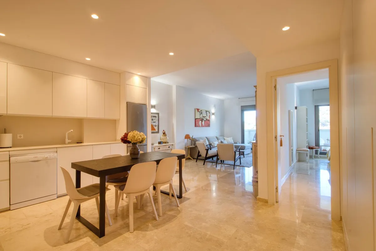 49ae9715-731b-4918-a9a4-4567d58028ba