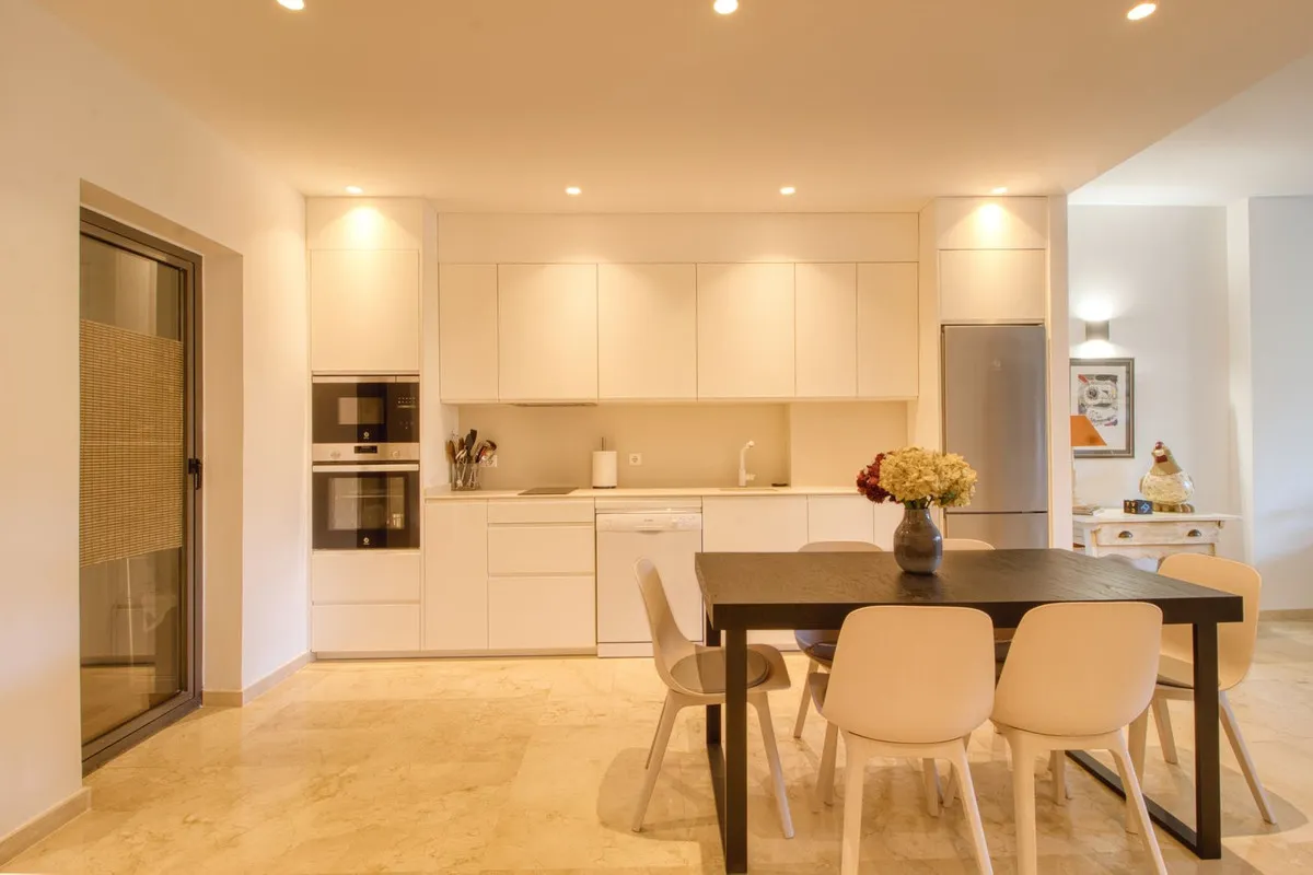 b6b47212-ed8f-40cd-aa8d-88799012852d