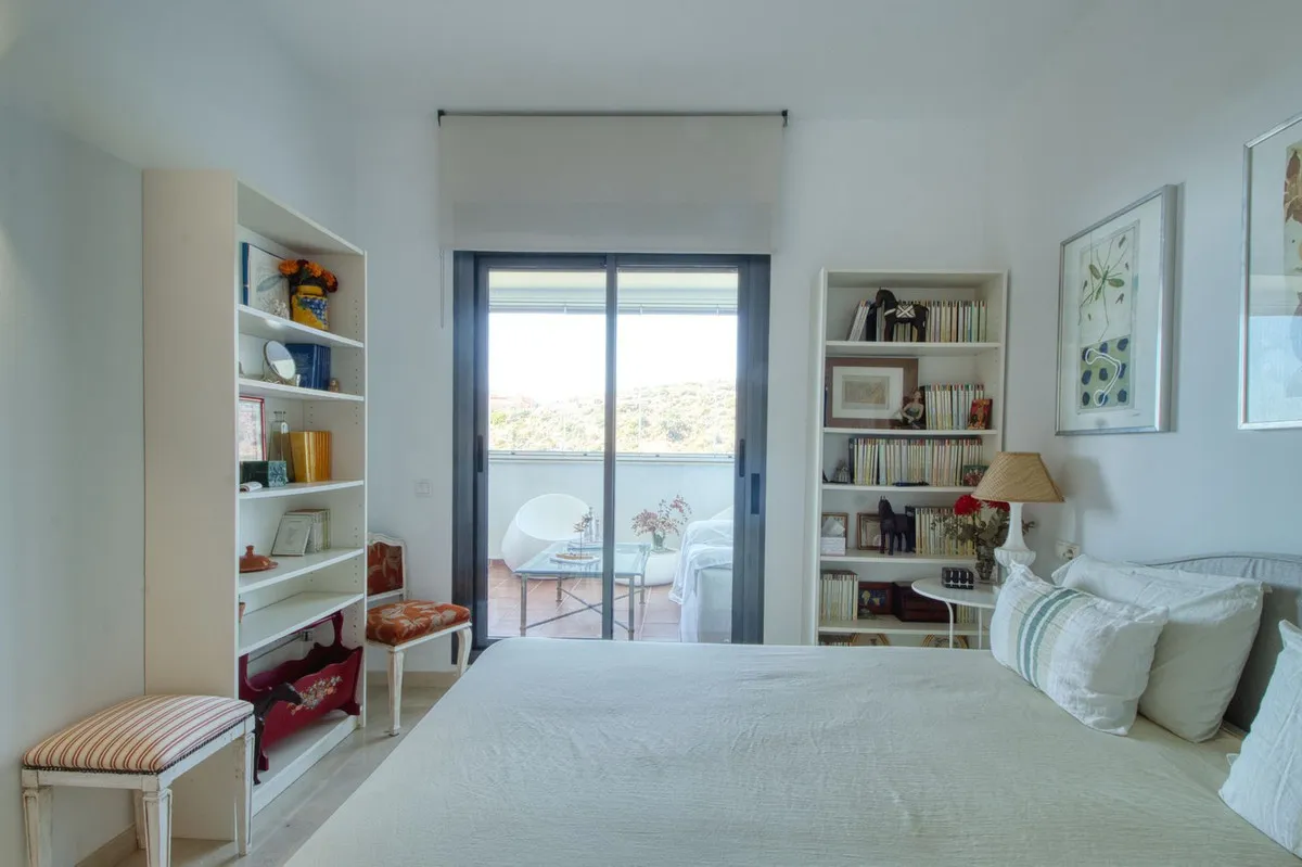 b71c772a-e51b-458f-ad24-d351a8ea6f1a