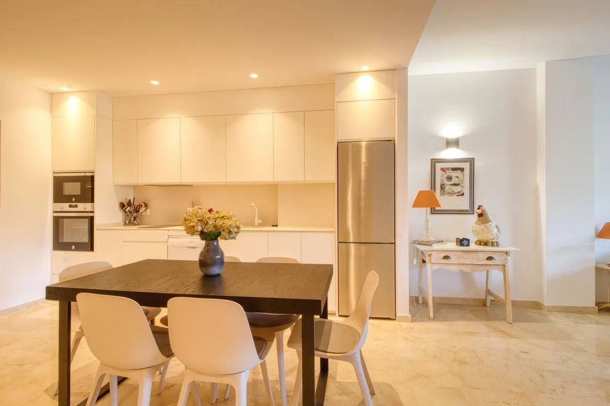 f0dfc7b7-f40a-4977-849e-2233724ec05b