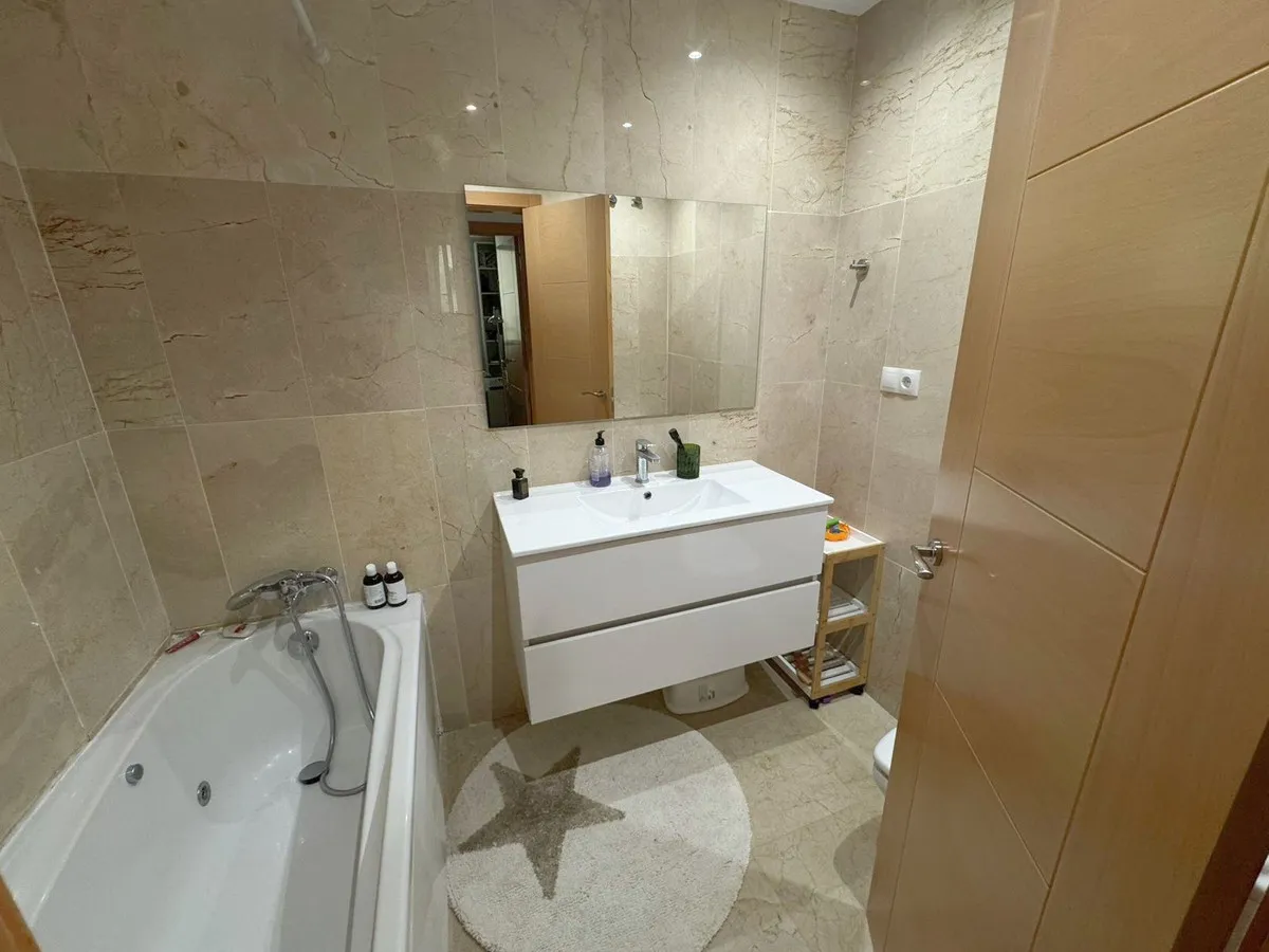 fb0ee4db-38c0-4011-a0c5-acc43054fbf0