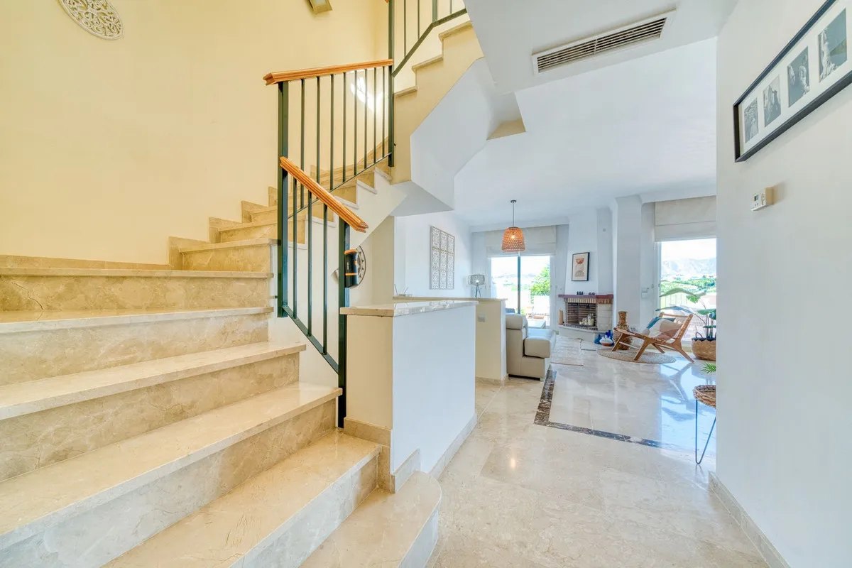 44d82a6d-144b-43ea-854e-c0a6290bbe9d