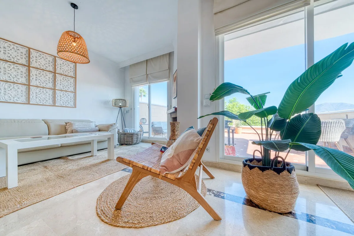 6b38dd41-5cae-4bee-89e7-dc8a94de5ba9