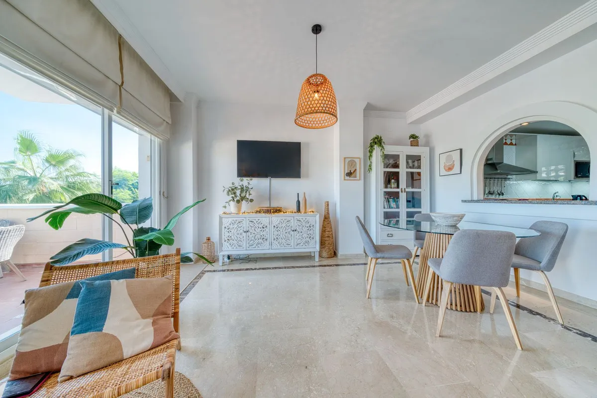 7a0357f9-c233-44e0-979e-013ffb341c9f