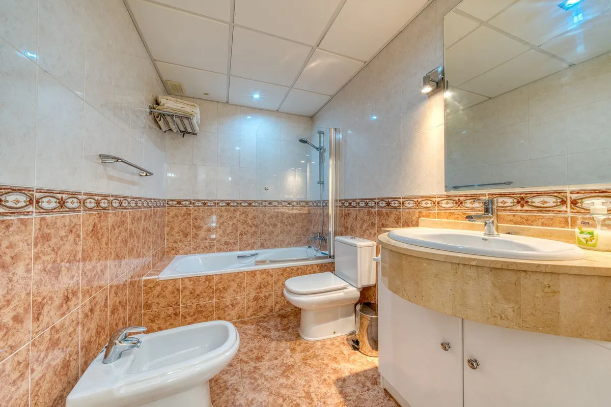 875a8456-54af-49f9-b4ee-34c17138492f