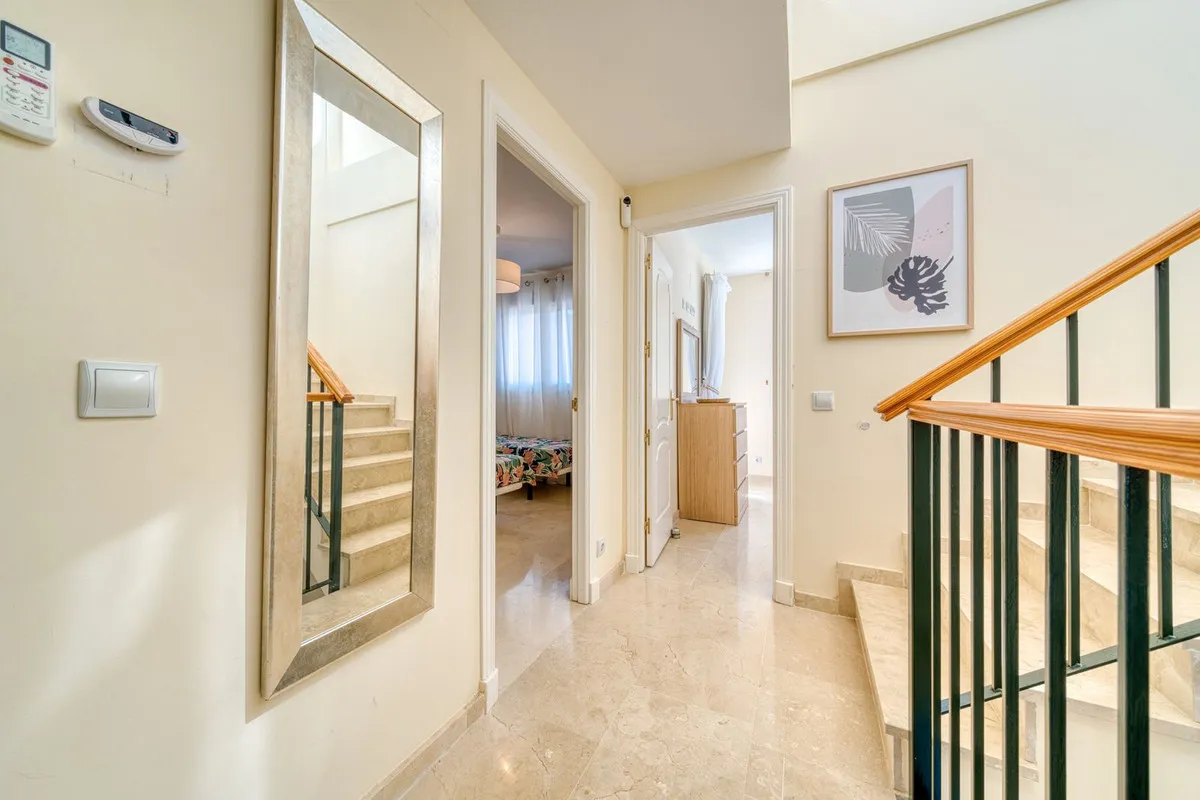 8c501b71-f73a-49bb-8cd6-74206fcae9b6