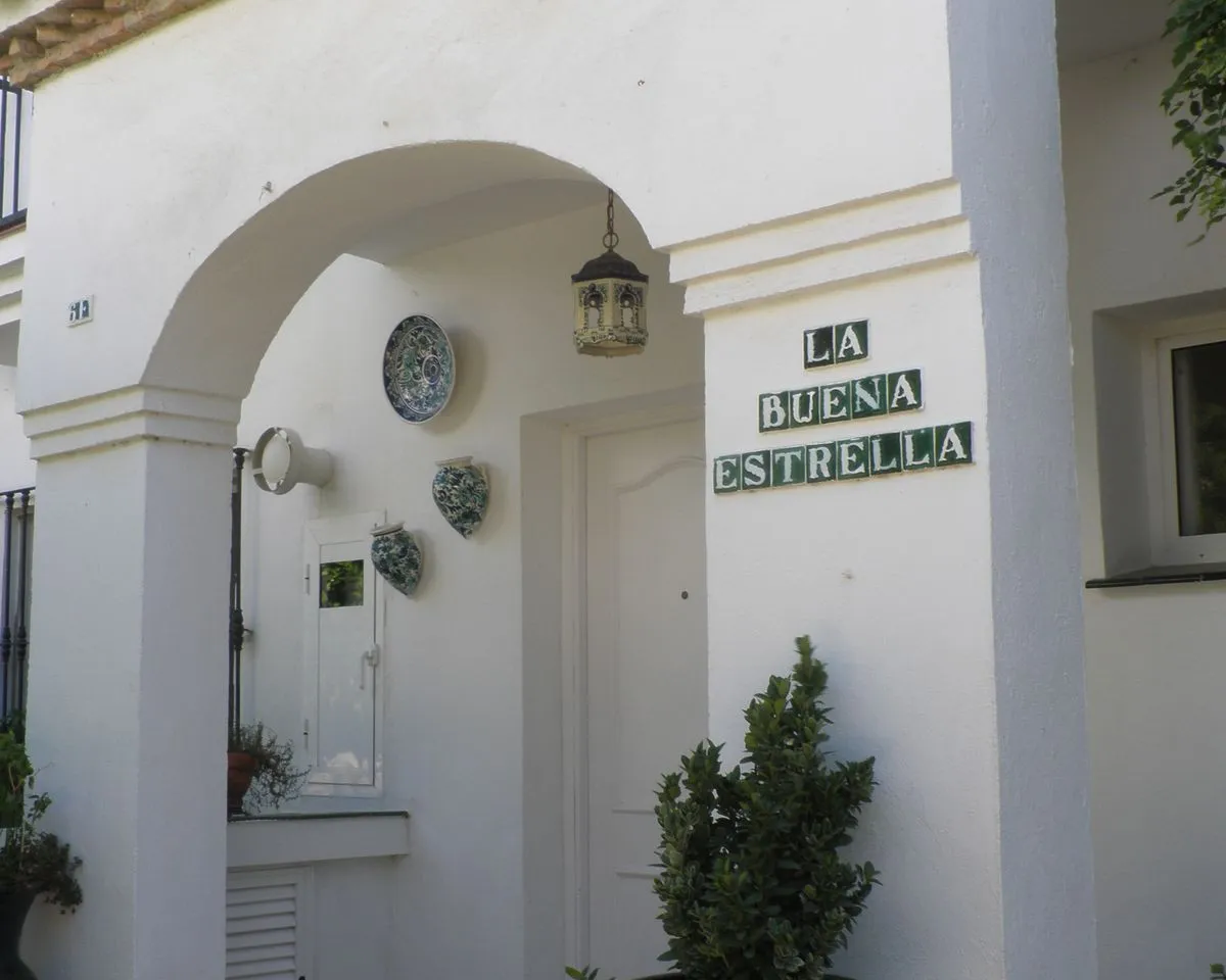 235ae605-4fa6-4acc-a7b9-19bcdca6f3bc