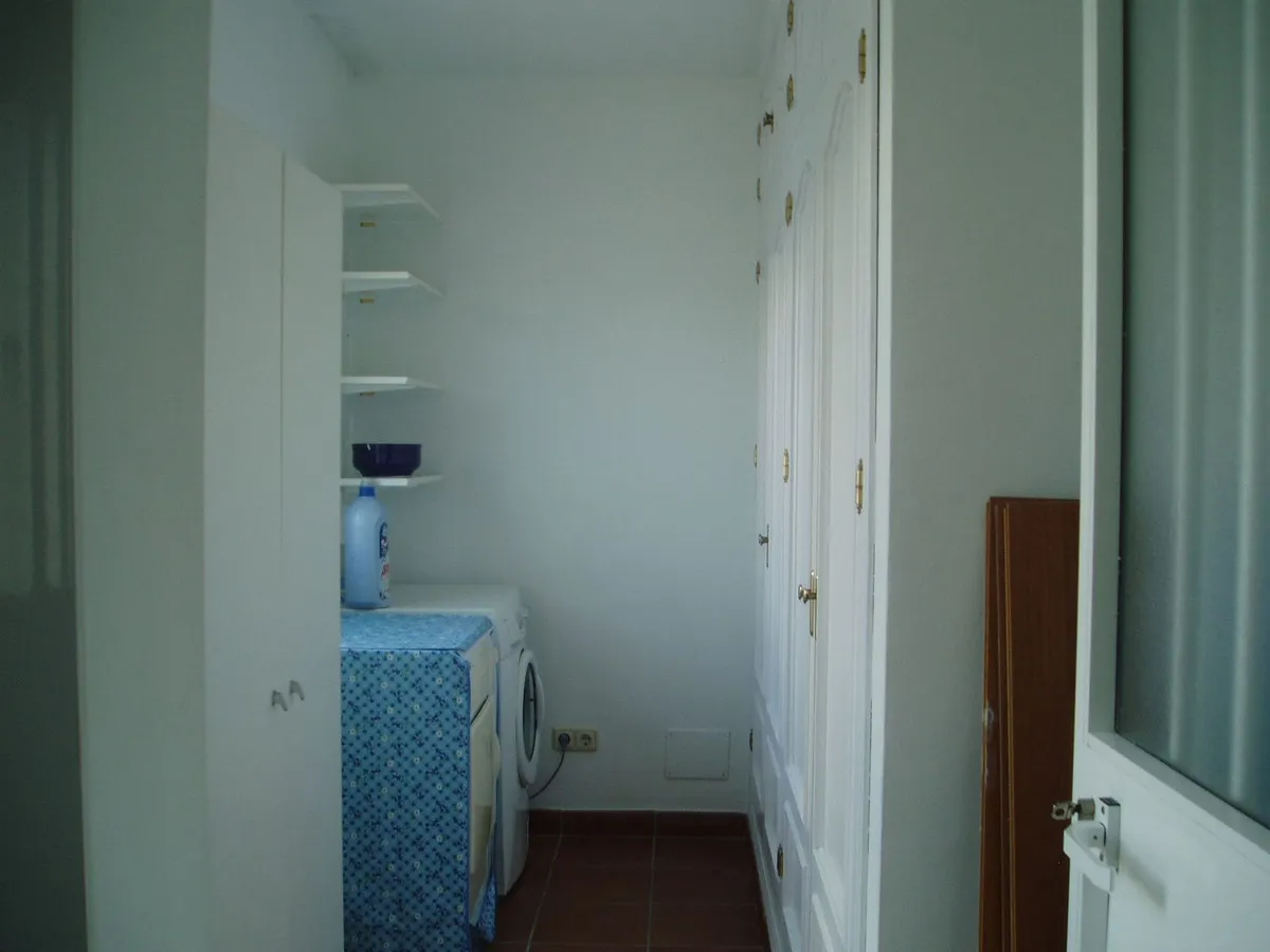 cfcabbf9-a3a7-42b4-ac8b-c21071531535