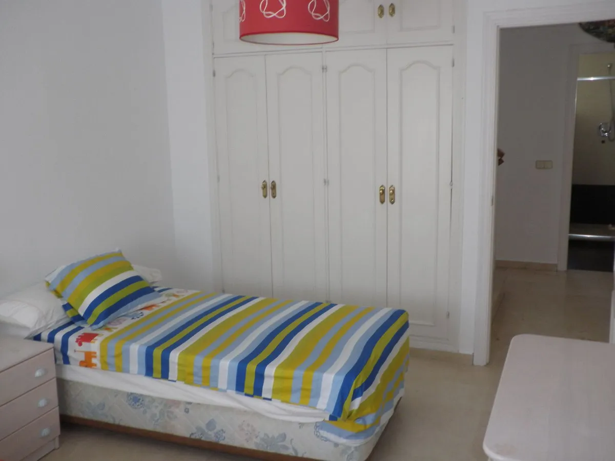 defc9732-5087-4e15-9b23-79bef7dfa7f8