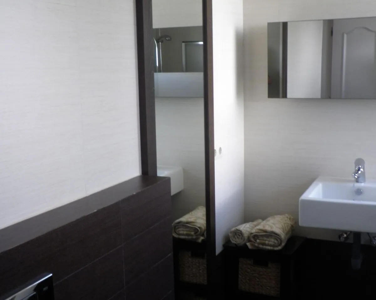 f8ddd284-1bdf-40fb-bbb2-7222db70823a