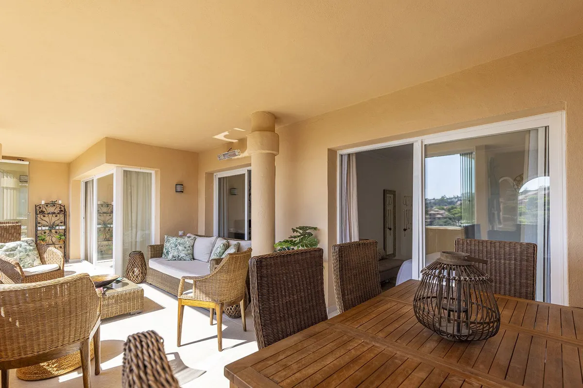 96a3de1b-3961-4210-9f56-0cfbacc376e0