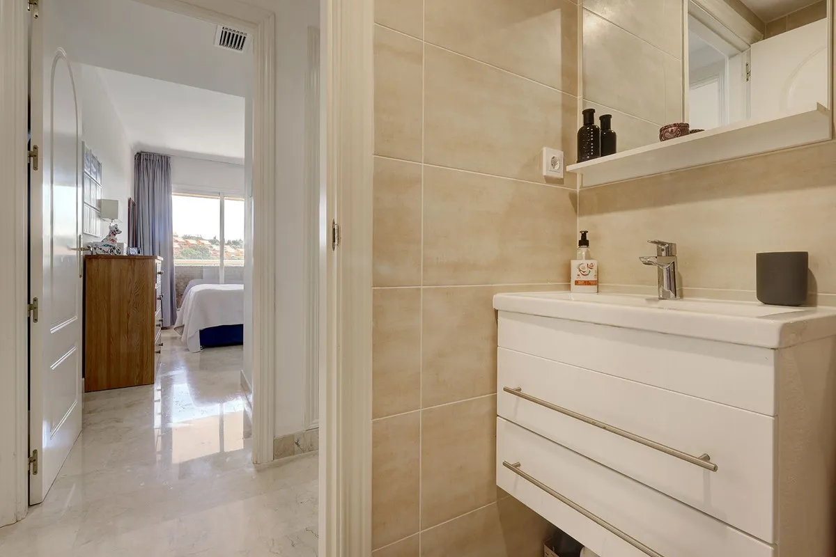 a882cd3f-5acf-4b82-afe8-64ec17b0232d