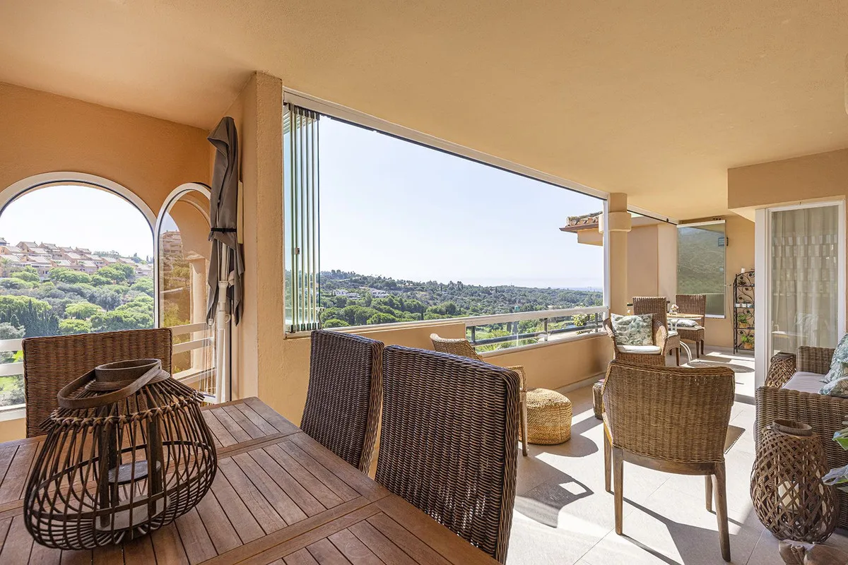 c587b6ae-9b32-44cc-a66e-94e00162228d