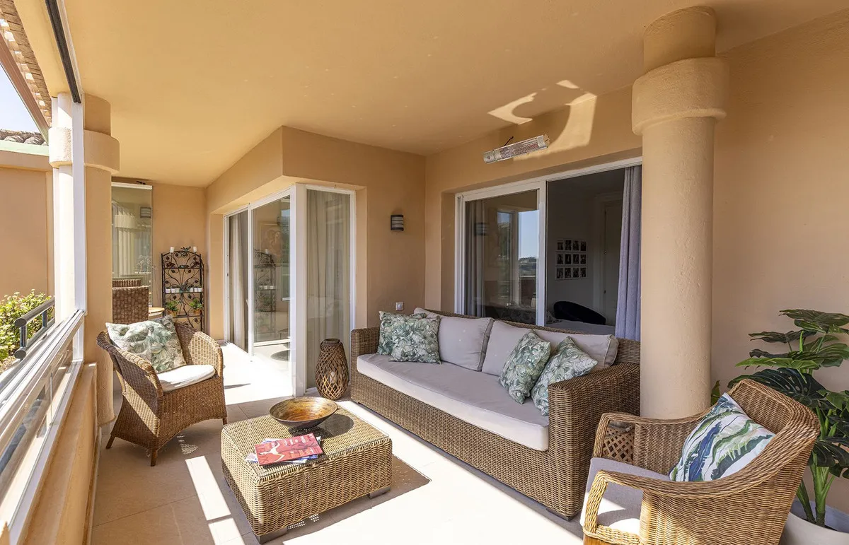 c63f41f2-d94c-4e74-ab45-f36dcb6069ed