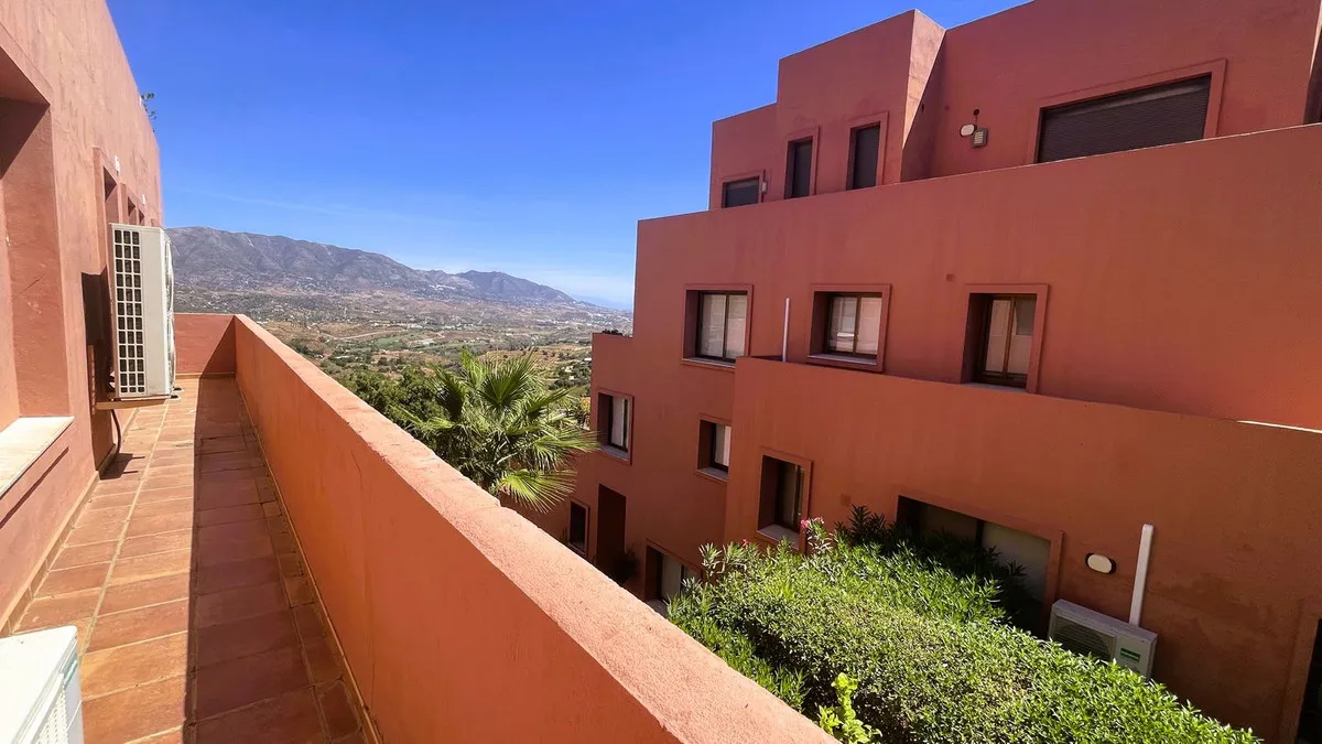 ac990ddc-177a-4b25-b9ea-ffbe4c754e77