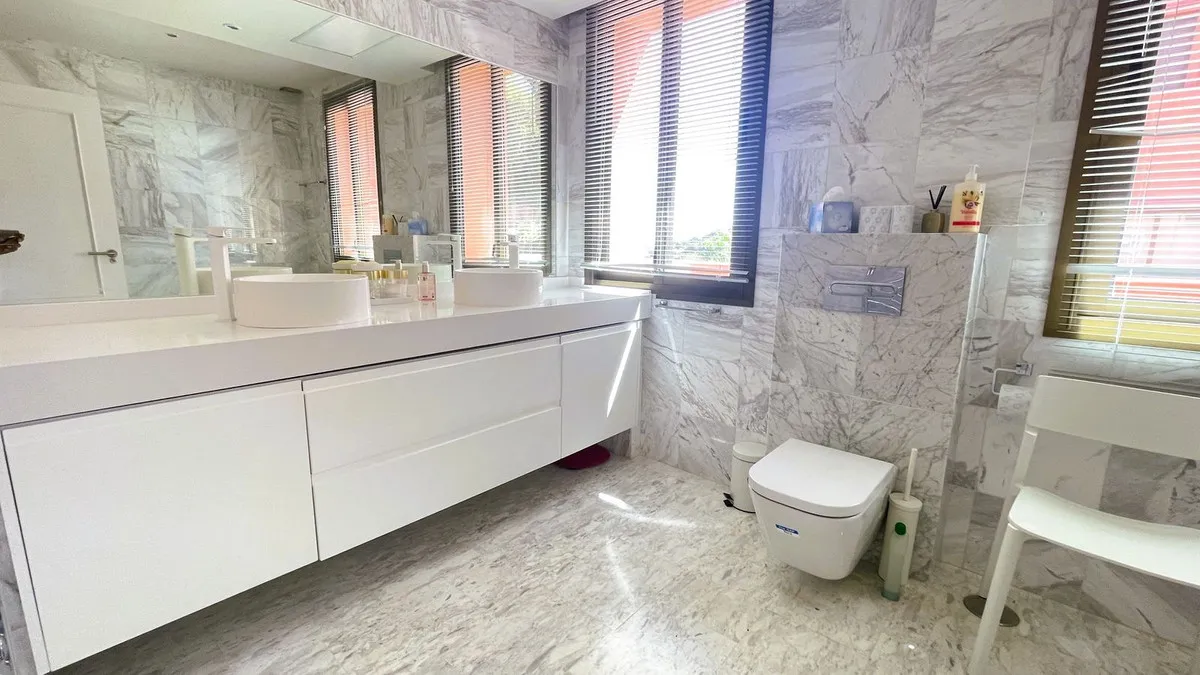 f15cce78-45fa-4ada-8ef0-cf1f3b315f98