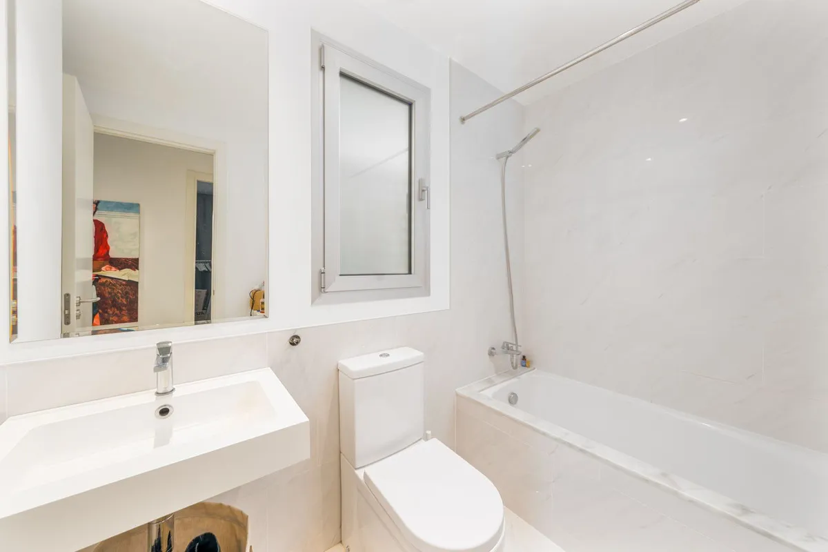 b9e0a575-9604-43da-9572-9f4309dff113