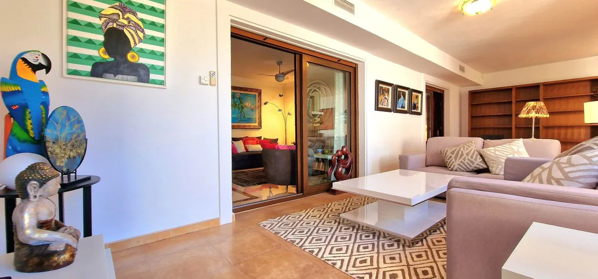 1253ddd6-ea8c-4048-afb6-9db32a3bdc5f