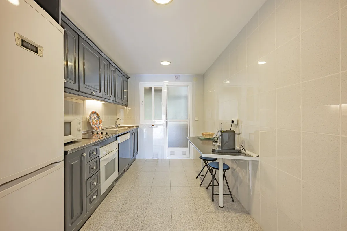 0117facf-b565-43e6-8b39-0acdec1d5d5e