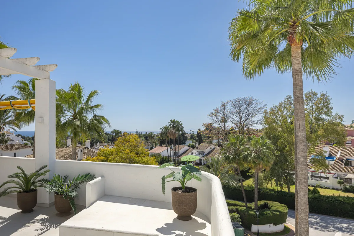 7c69b000-583c-40a0-a64d-1e4ba1cfa135