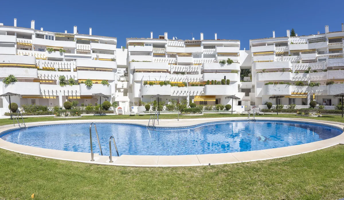 87d6fa81-8ed7-4e74-b934-d13947922399