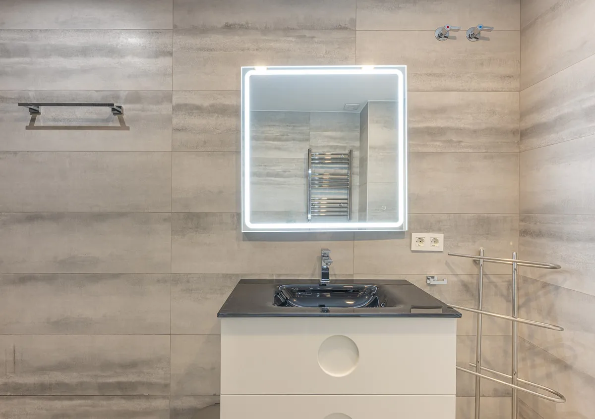 9c7335f0-4ea5-4bf2-973c-fce53db3bd6b