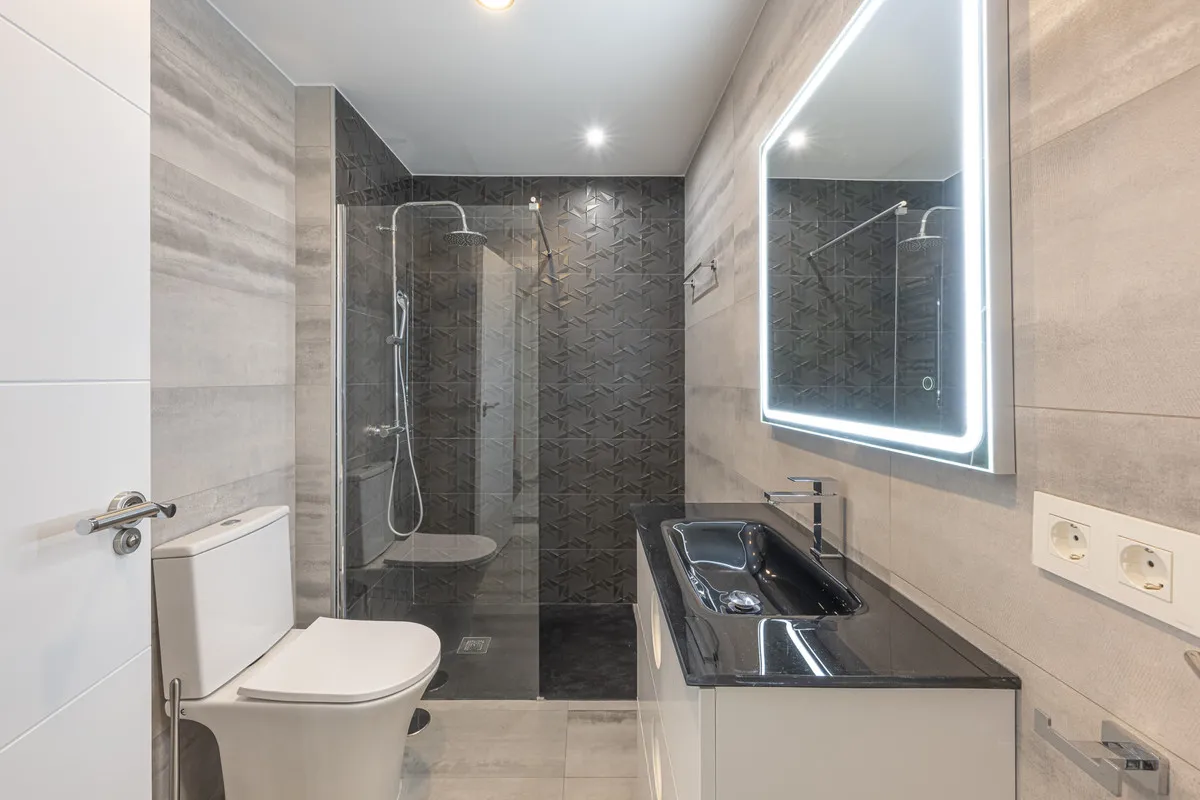 c243e8f2-1c38-4824-b196-8d5fefce6a85