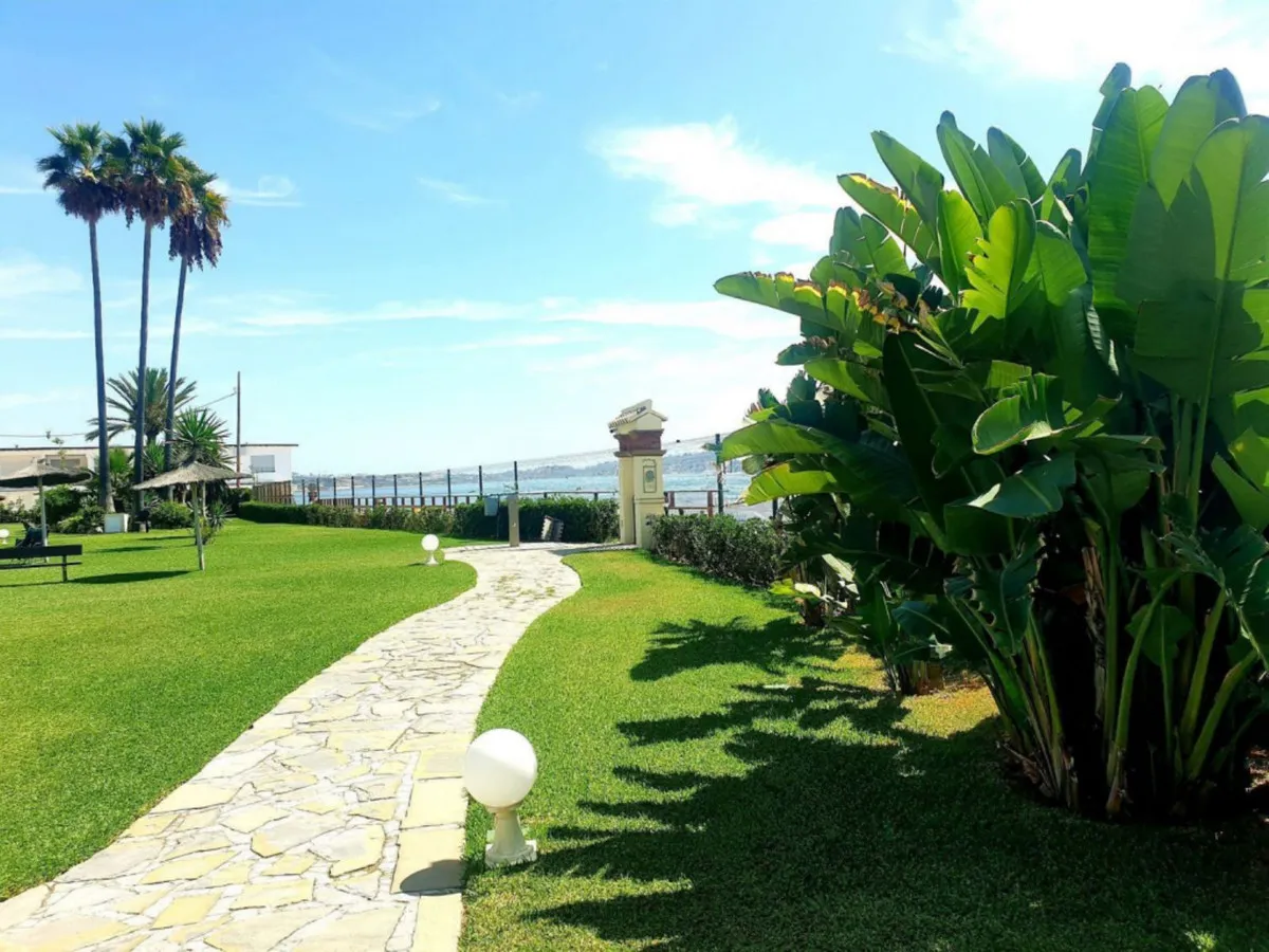 48e10910-28e7-4b1f-9d06-f0c346e2601c