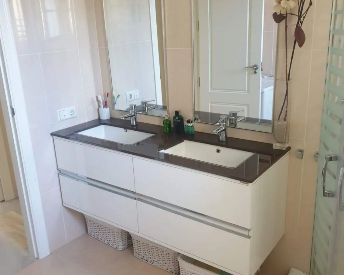 750b7627-f4f6-4d62-81ec-af097836e1b0