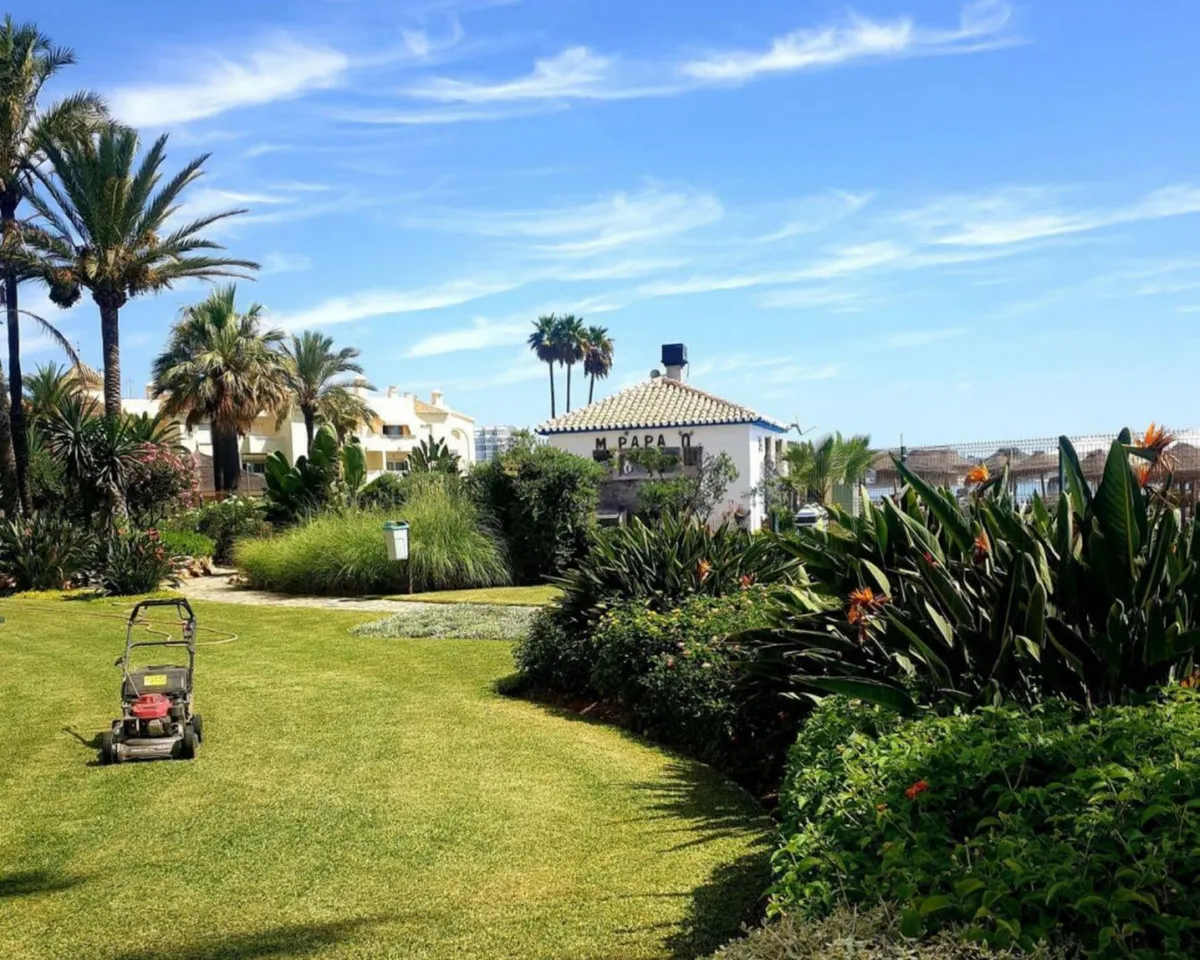 b7e21687-91ed-4cbb-98f6-244ace342614