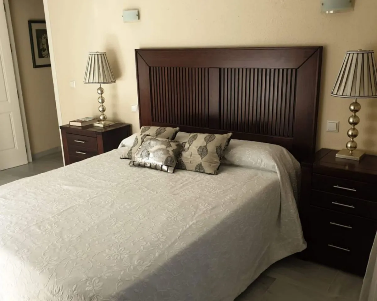 e1afb792-8c51-4c4d-bce8-638fc93614d4