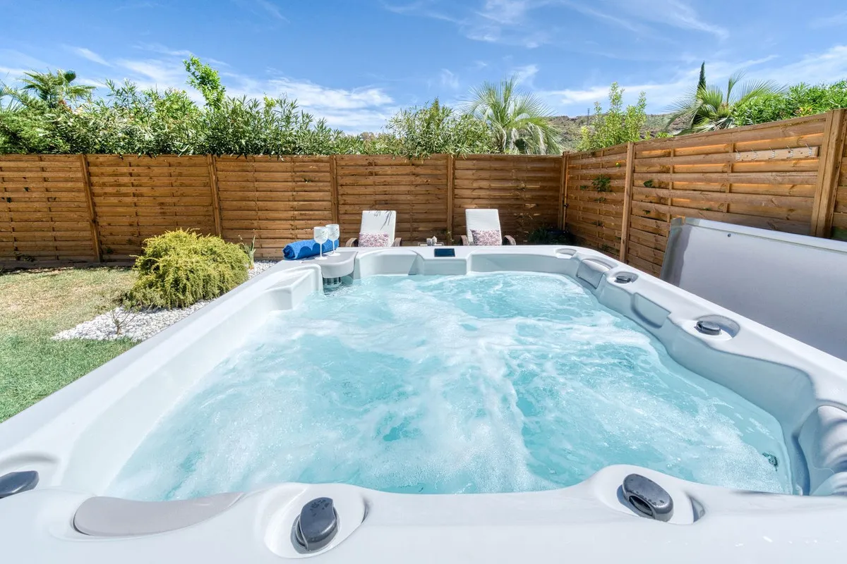 56dc82da-e64c-48c1-a542-6278868fba56