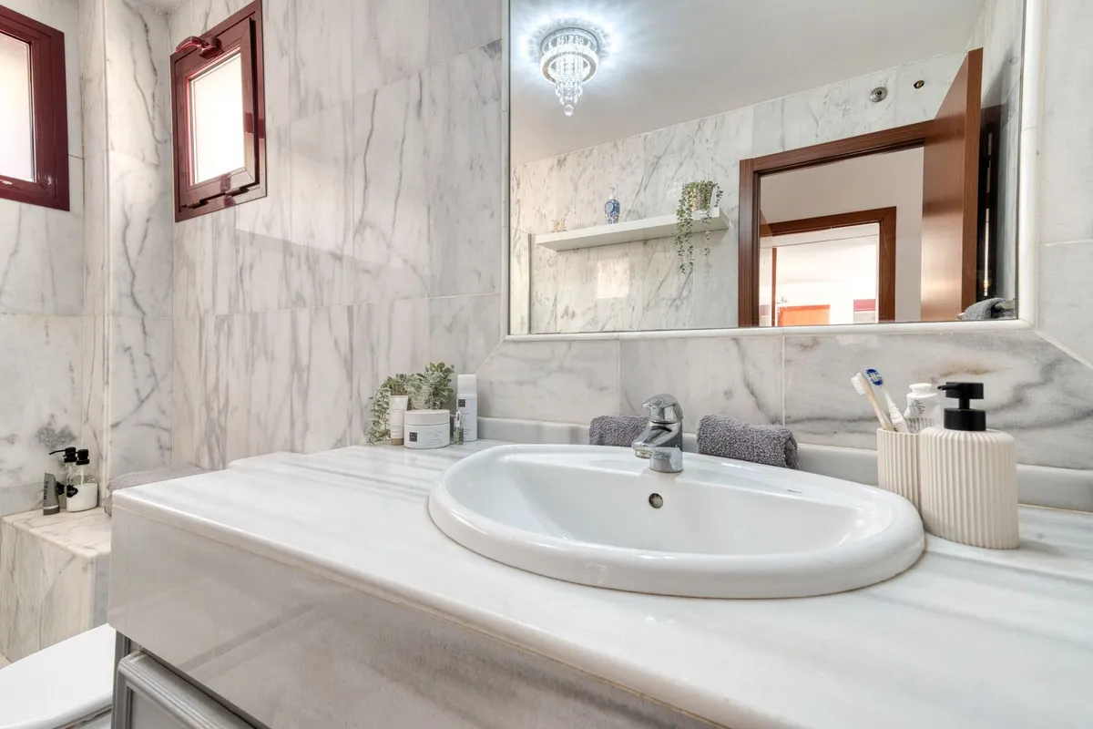 5ccb1f31-7a78-4e5d-bdd6-4634b824c2c8